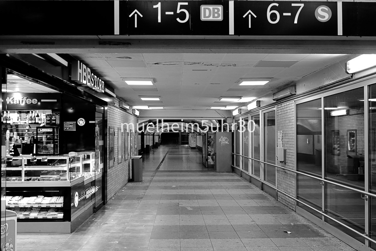 mülheim 5uhr30 - von Roland Petrick